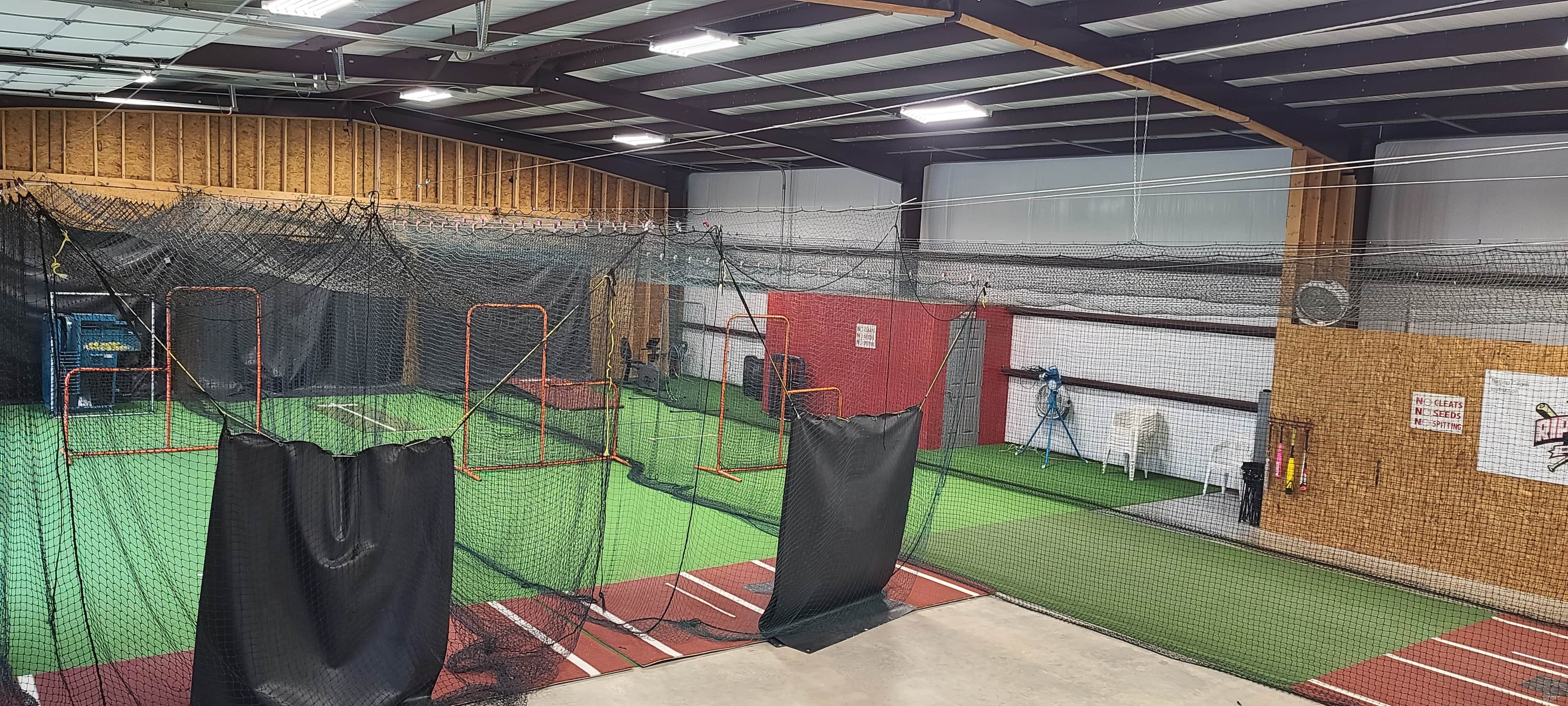 Great little facility 3 cages!