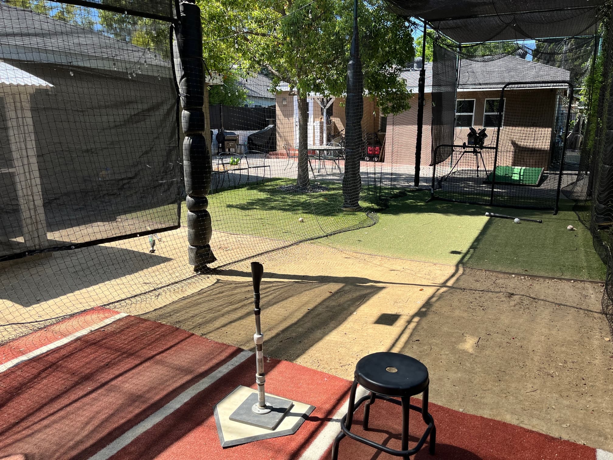 Frost Batting Cage - Hit, Pitch w/Pitching Machine in North Hollywood, CA - Batting cage rental in North Hollywood, CA