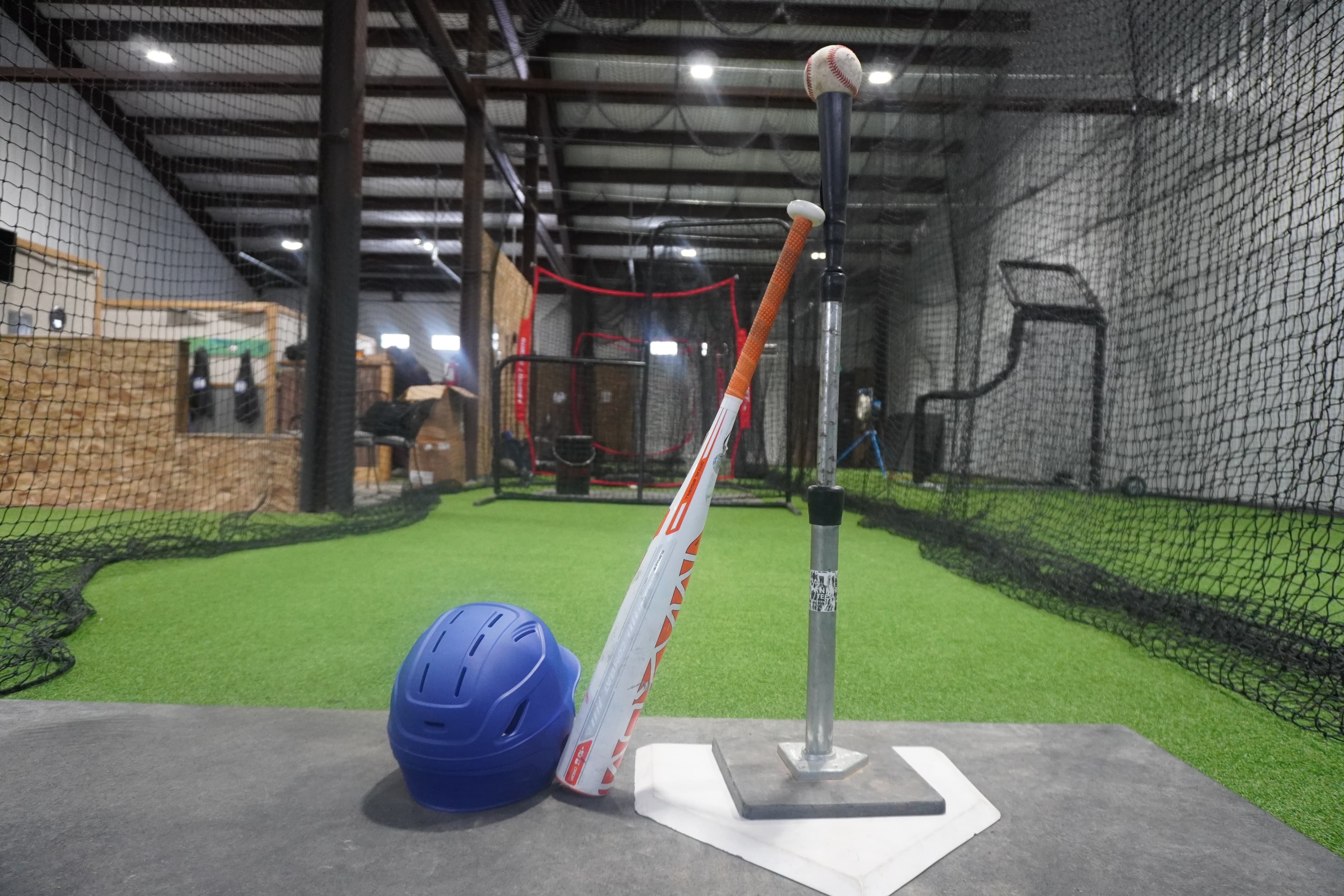 Stitches & Dimples indoor batting cages and golf in Pagosa Springs, CO - photo 5