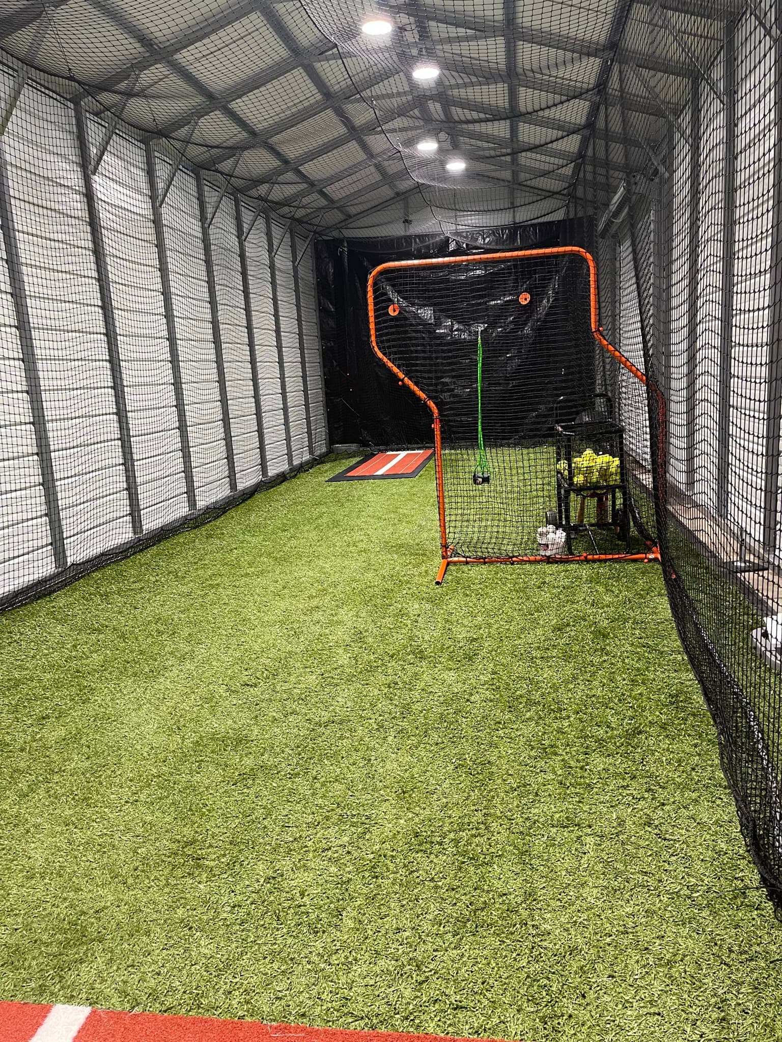 indoor batting cage with both baseballs, softballs. in Aberdeen, WA - photo 1